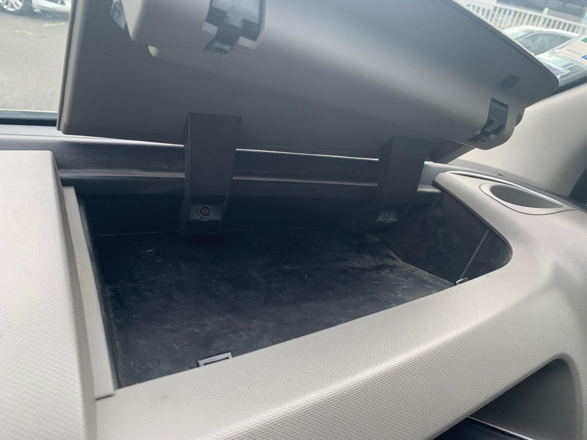 RENAULT Trafic 95 chevaux | 3 Places | Régulateur de vitesse | GPS | Climatisation | Bluetooth