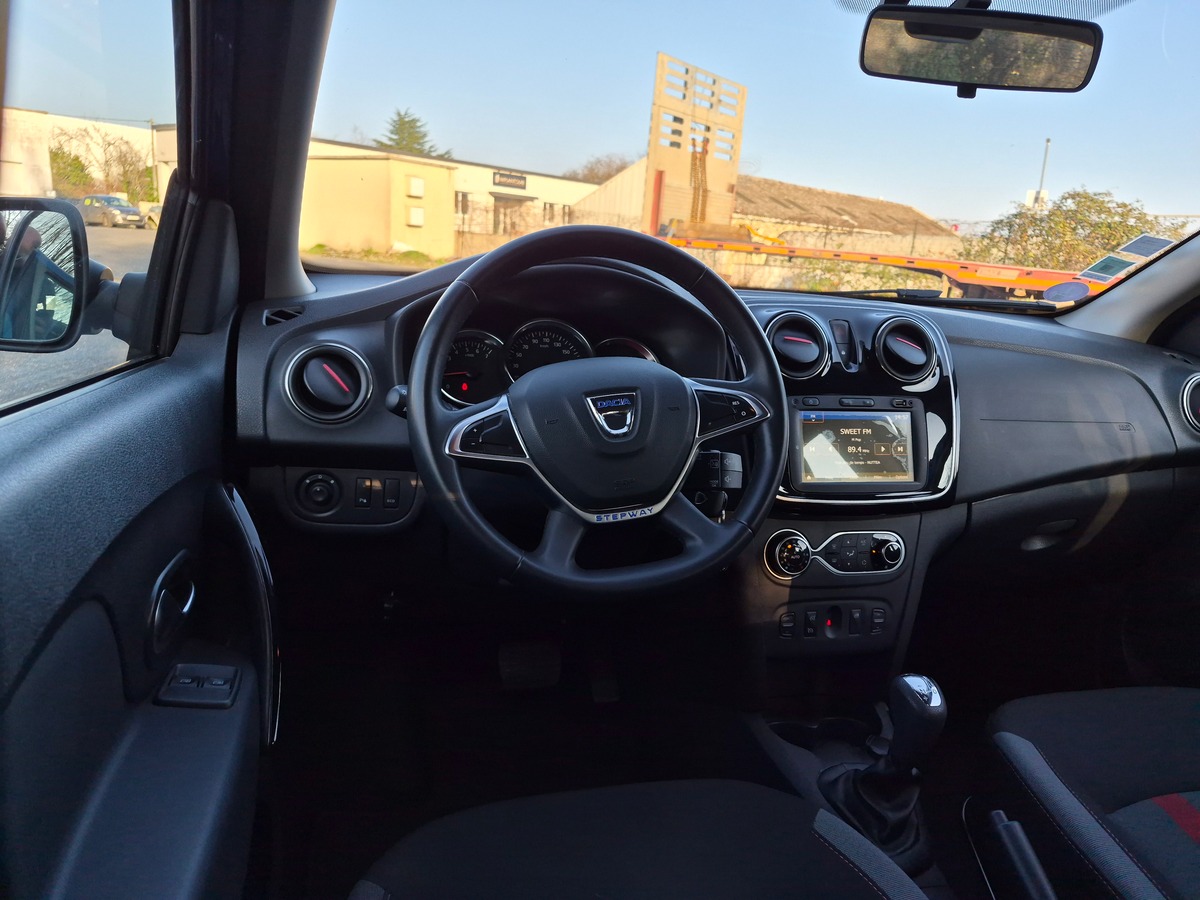 Dacia Sandero stepway 0.9 TCE 90 TECHROAD EASY-R