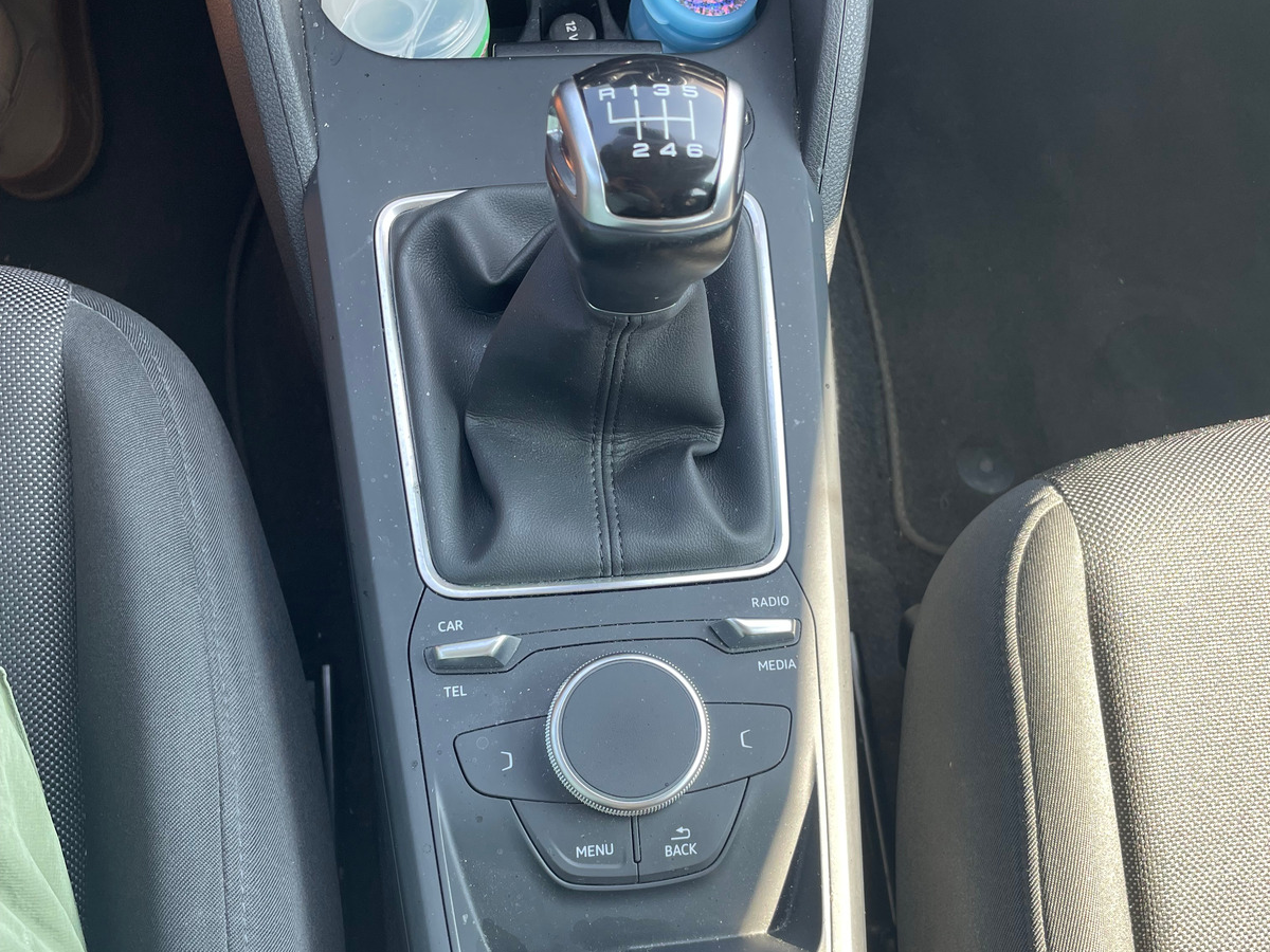 Audi Q2 30 tfsi BVM6 1.0