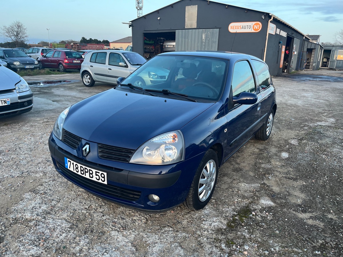 RENAULT Clio 110111km