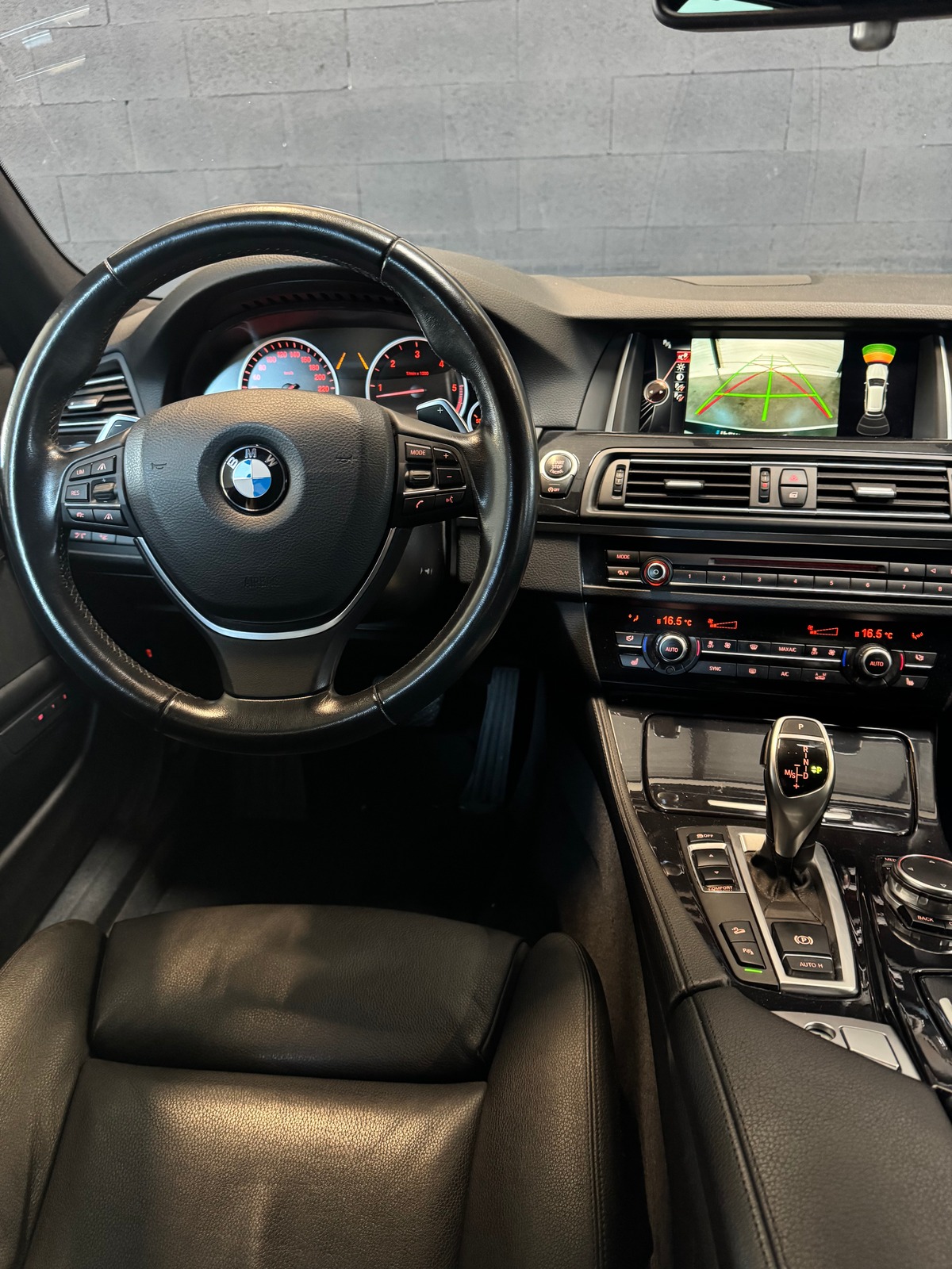 Bmw Série 5 535D TOURING 3.0 313 LOUNGE PLUS XDRIVE