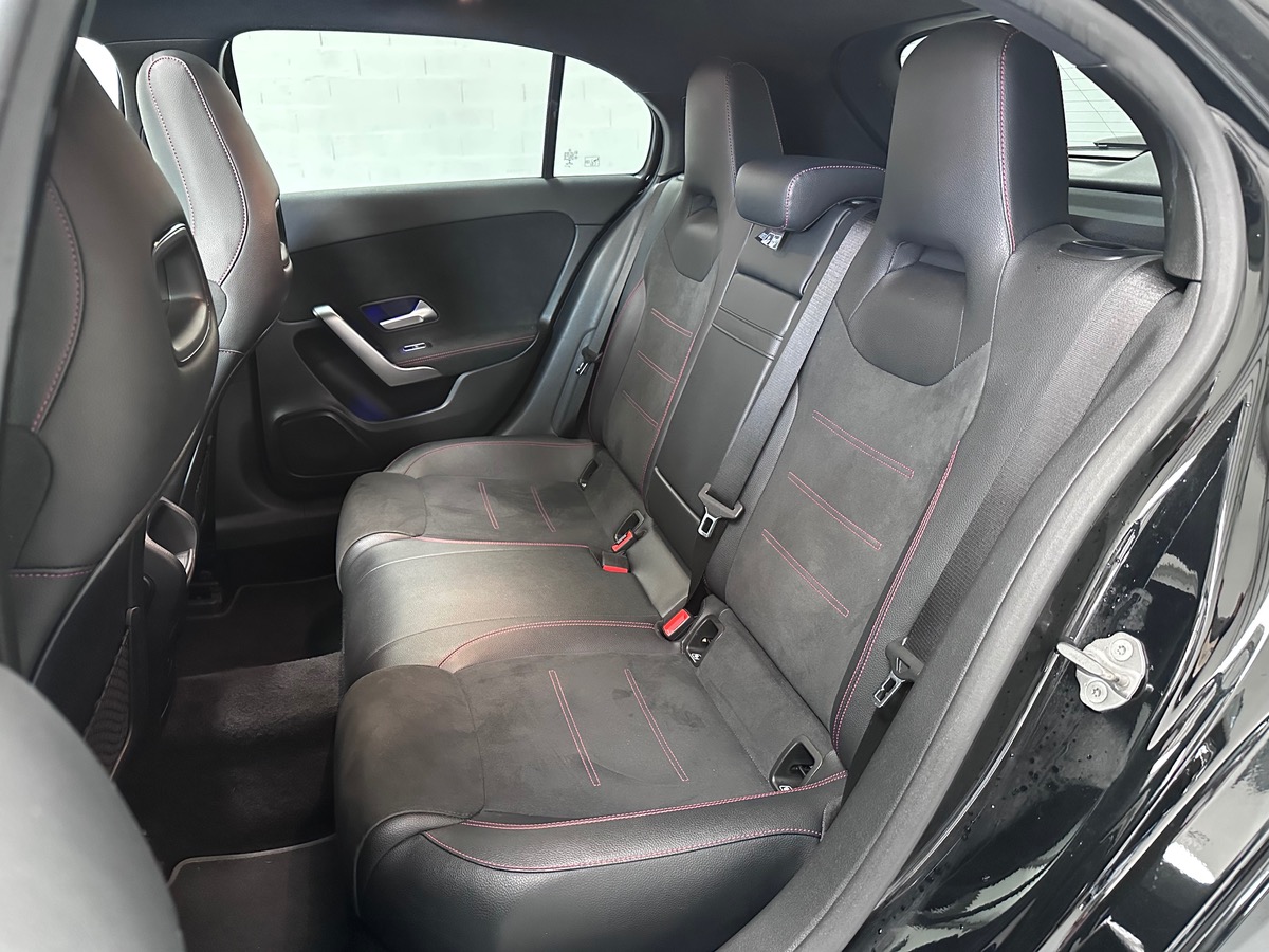Mercedes-Benz Classe A IV (2) 200 D AMG LINE 8G-DCT