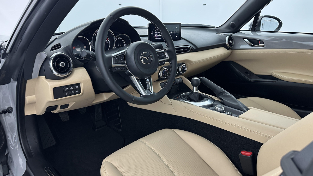 Mazda MX-5 ROADSTER
