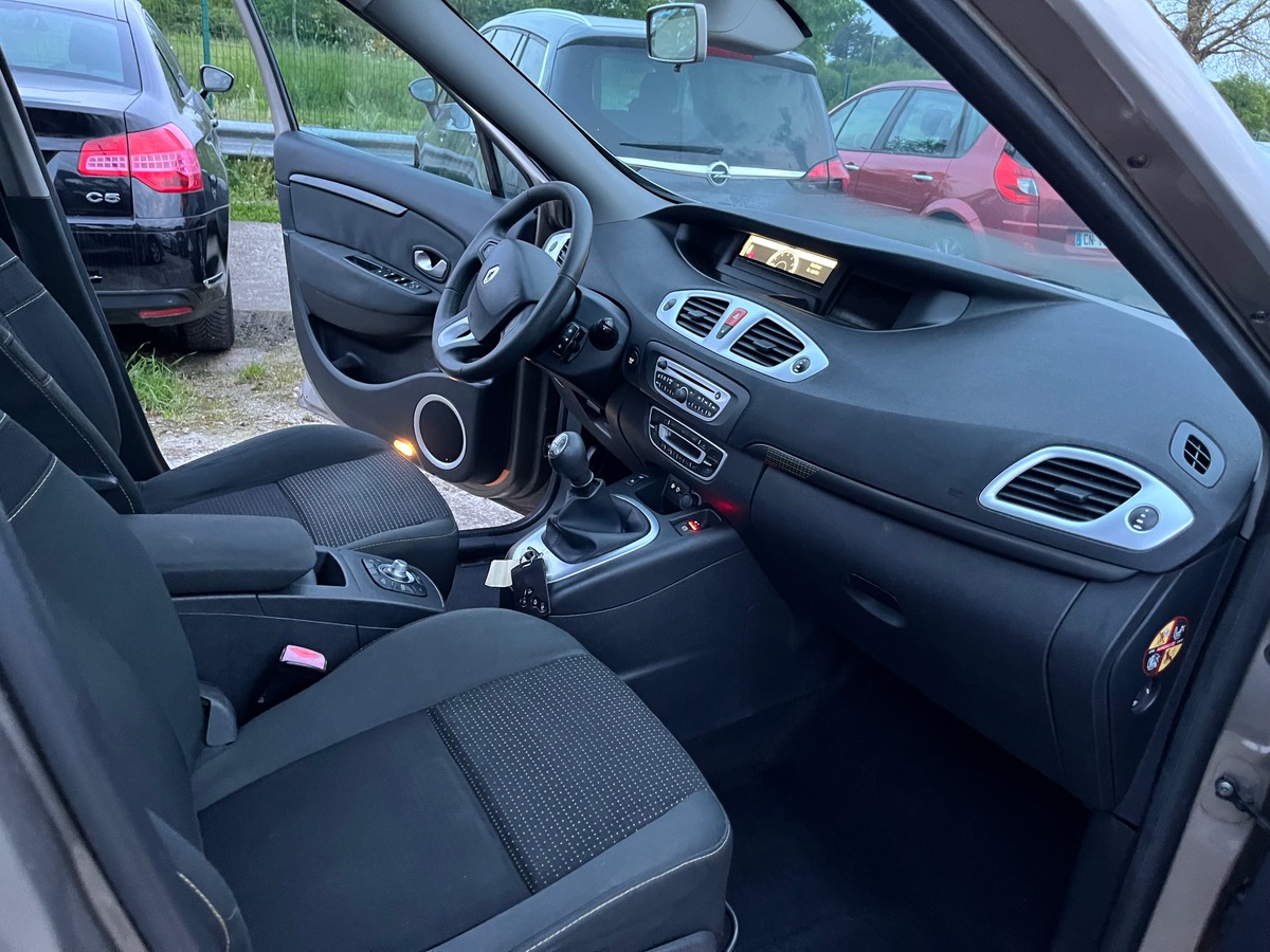 RENAULT Scenic 1.5 dci