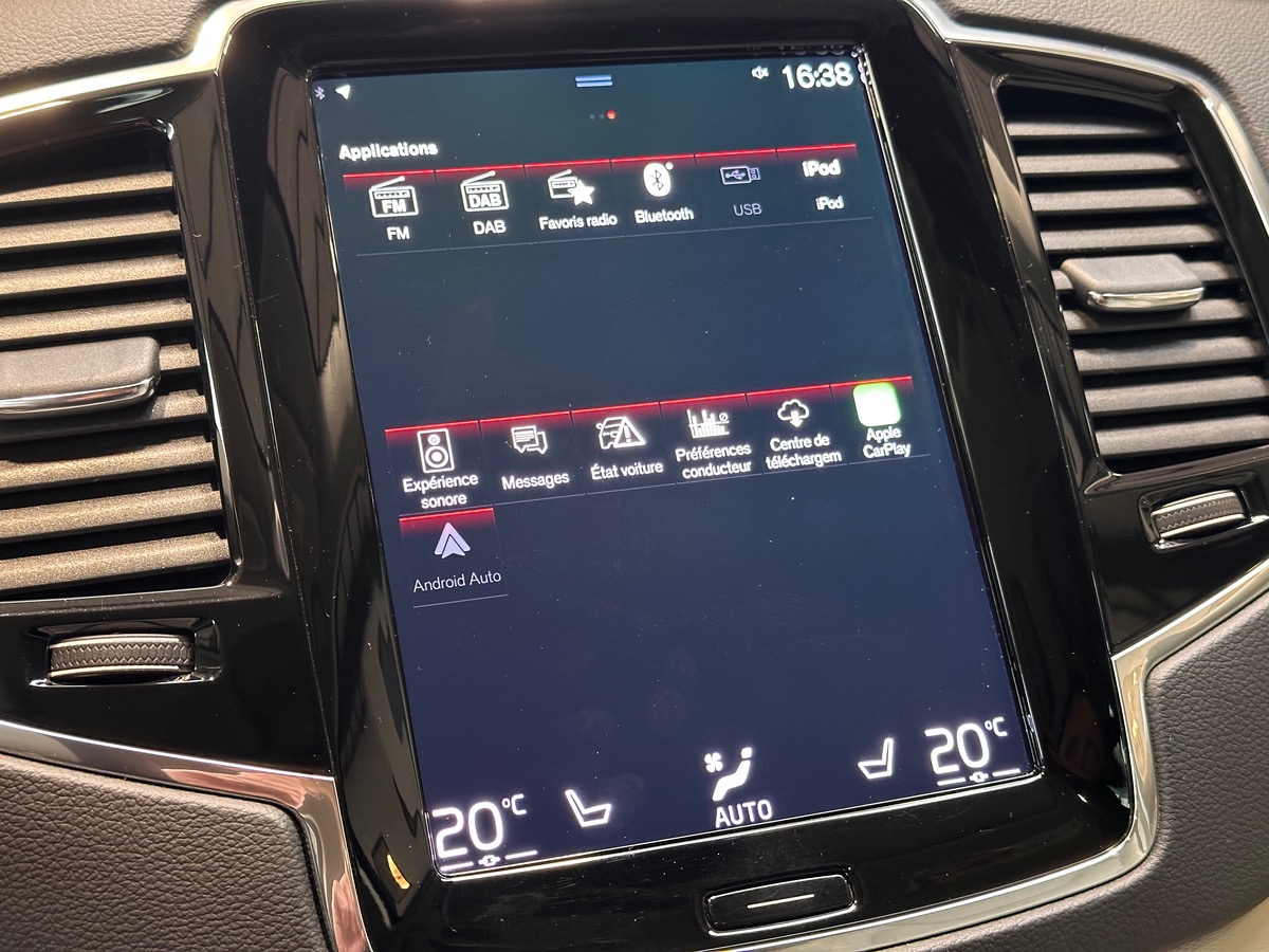 Volvo XC90 T8 Recharge Inscription Luxe AWD - 7 PLACES - 1ère Main - Attelage - FULL OPTIONS