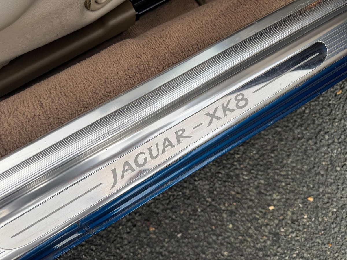 Jaguar XK8 Cabriolet 4.0 V8 285cv - Garantie