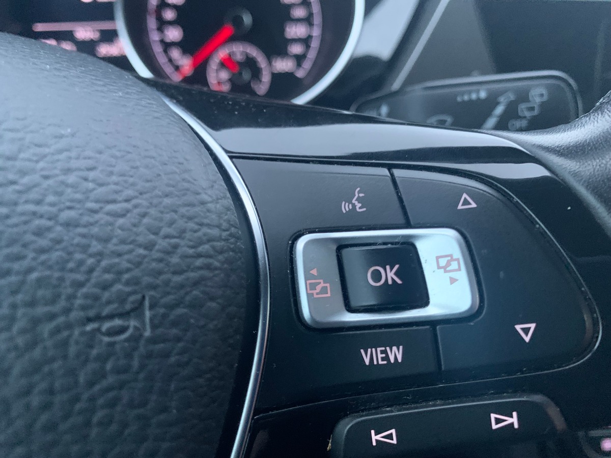 Volkswagen Touran 115 | Connect | 7 Places | Caméra recul | GPS | Bluetooth | Régulateur vitesse