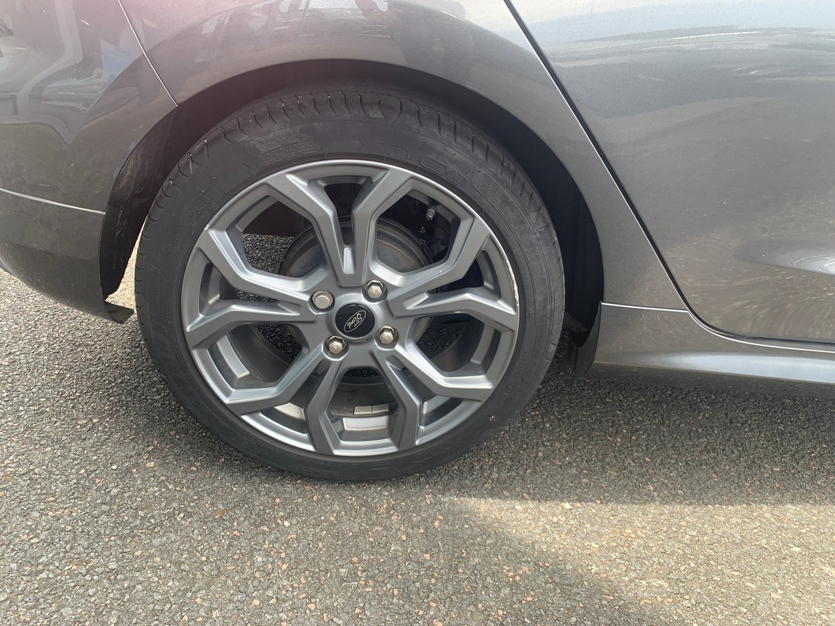 Ford Fiesta ST LINE | 125 chevaux | Contrat Ford Protect (70000 kms et/ou 30/10/2027)