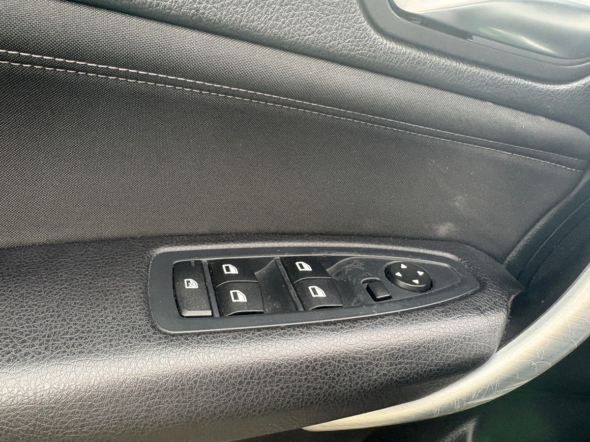 Bmw Série 1 118 d 143 ch - VERSION SPORT