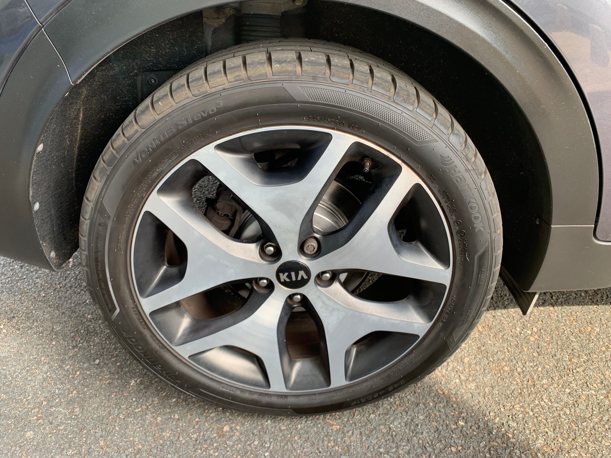 Kia Sportage 115 ch | GT Line | Toit ouvrant panoramique | Caméra de recul | Régulateur de vitesse