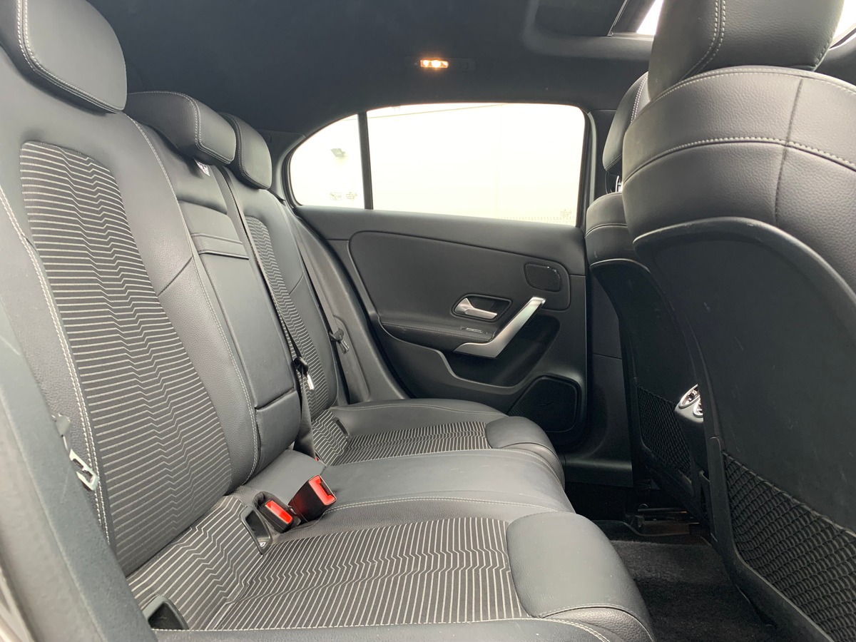Mercedes-Benz Classe A 116 ch | Progressive line | Pack Sport Black | Pack Premium Plus | Toit pano