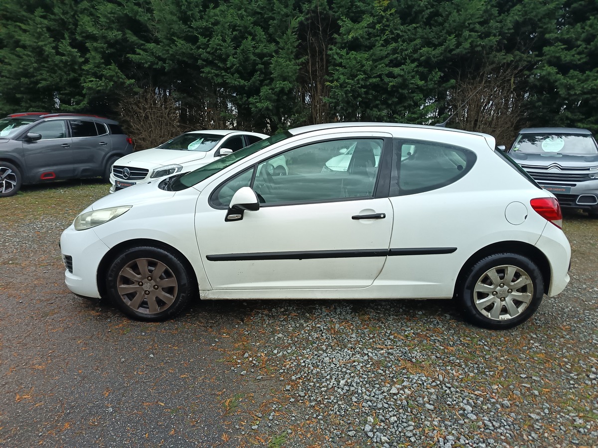 Peugeot 208 1.6l hdi 70 ch 2 places Vendu en l'état roulant