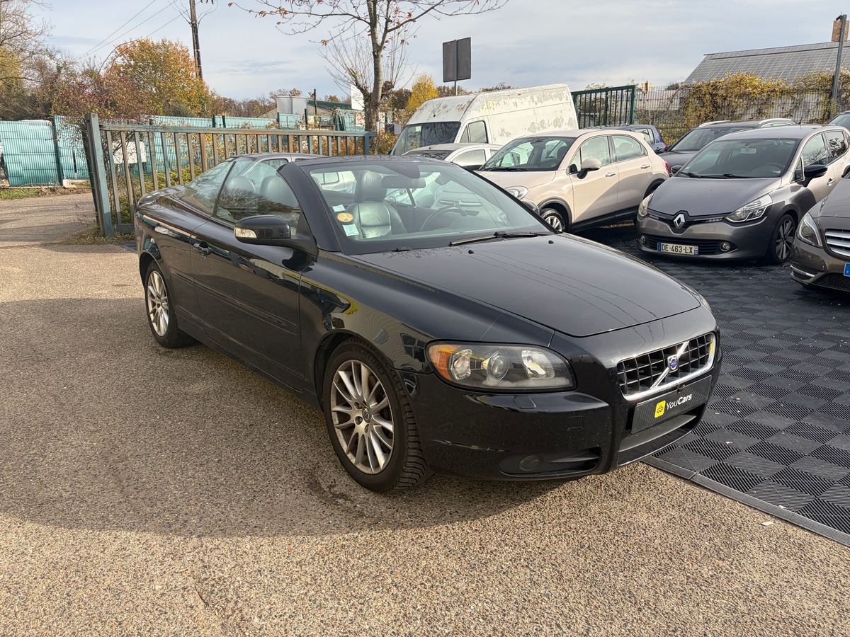 Volvo C70 CC D5 2.4 TDi 180 cv Boîte auto SIÈGE ÉLECTRIQUE A MÉMOIRE - RADAR DE RECUL - FILET