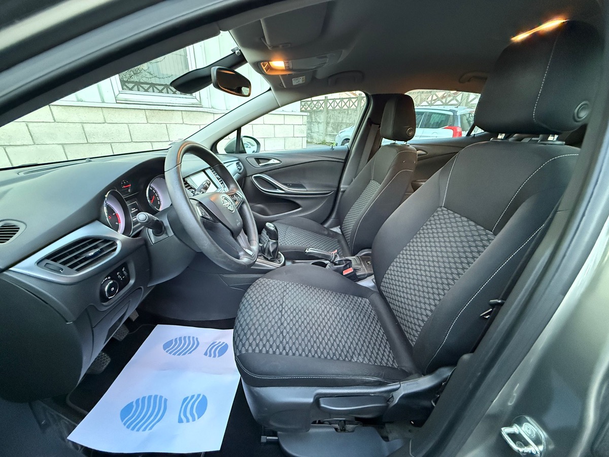 Opel Astra Édition 1.6 CDTI 110 CV start /stop garantie 6 mois