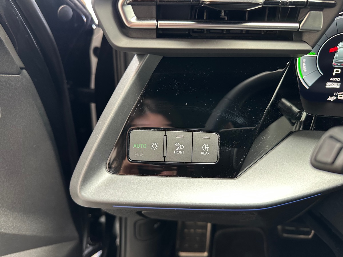 Audi A3 Sportback IV (2) 1.5 45 TFSIE HYBRIDE RECHARGEABLE 272 S LINE S TRONIC