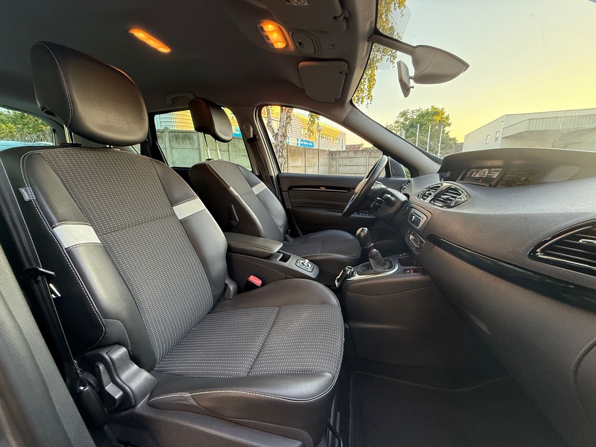 RENAULT Scenic 1.5 DCI 110 CV Zen en 4X 