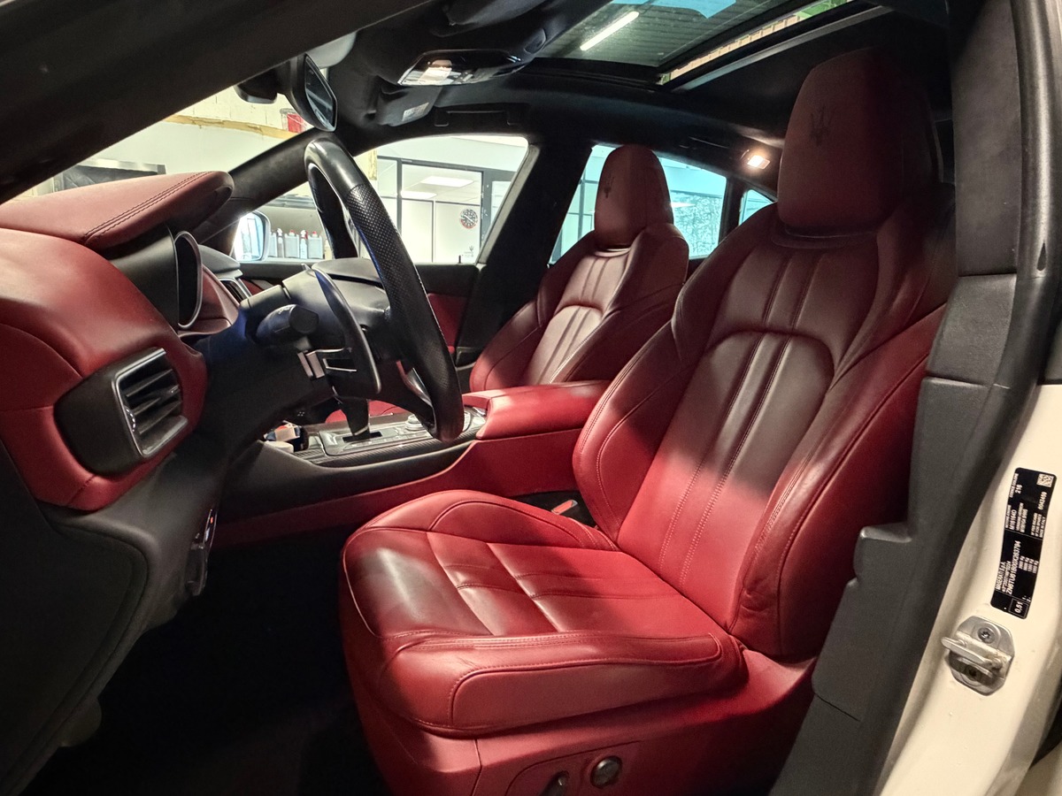 Maserati Levante 3.0 v6 GranSport Q4 Toit Panoramique Ouvrant / Carplay Android / Harman kardon