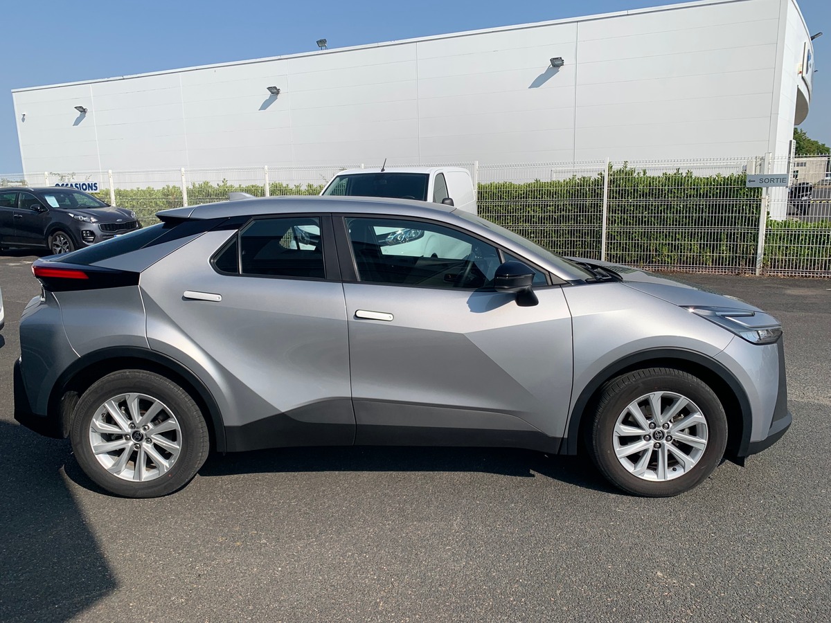 Toyota TOYOTA C HR 140 ch | Apple car Play Android Auto | Caméra de recul | Régulateur de vitesse