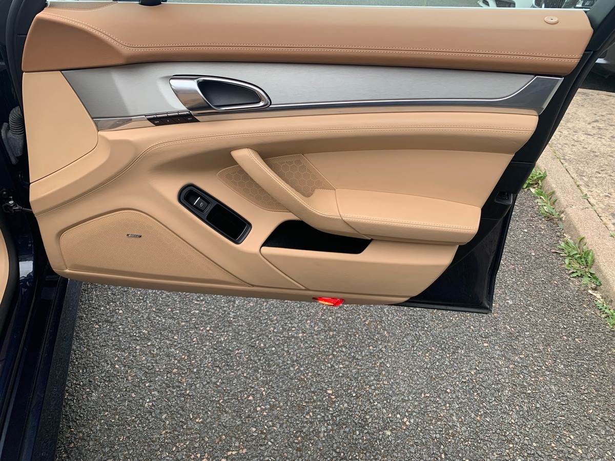 Porsche Panamera 380 ch | S Hybrid | Toit ouvrant | Mode Sport Plus | Siéges chauffants | Radars