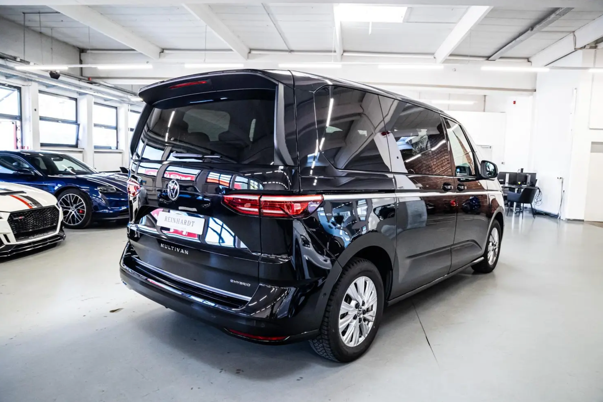 Volkswagen Multivan VII 1.4 eHybrid 218ch Style Court DSG6