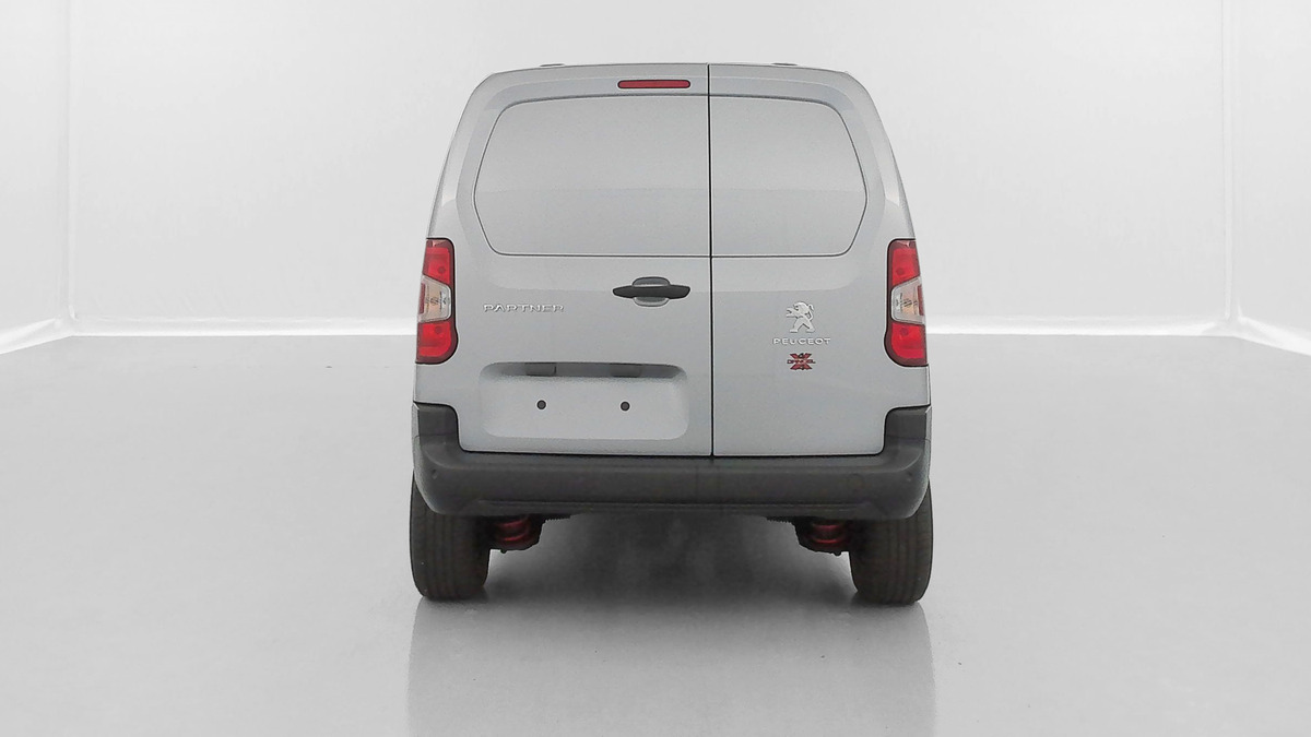 Peugeot Partner M 650 1.5 BlueHDi 130 ch 4WD by DANGEL | 26600 euros hors taxes | Radar arrière