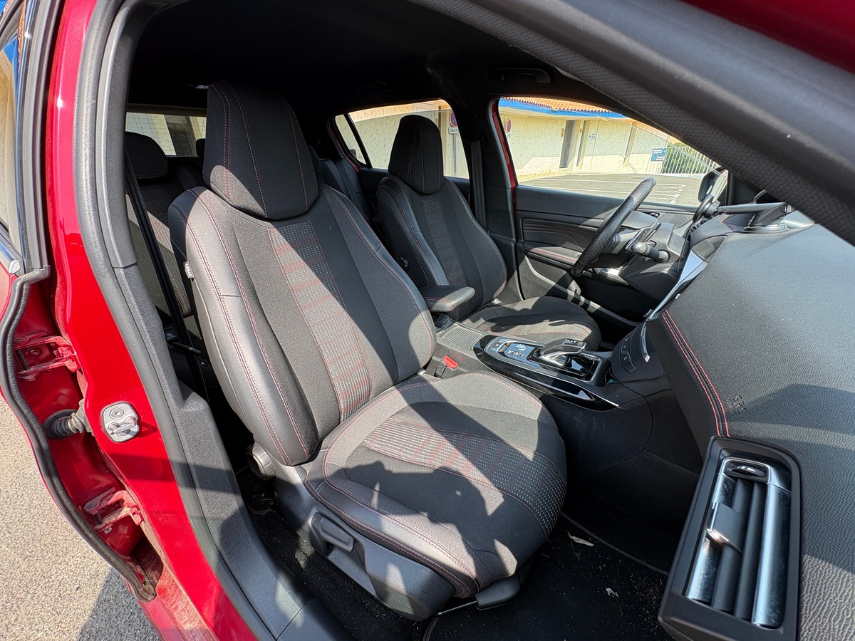 Peugeot 308 Peugeot 308 phase II - GT Line - 130ch - EAT 8