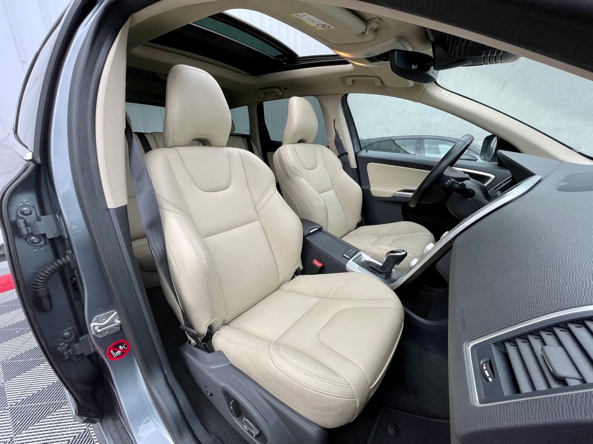 Volvo XC60 (2) 2.0 190 D4 Signature Edition Full a