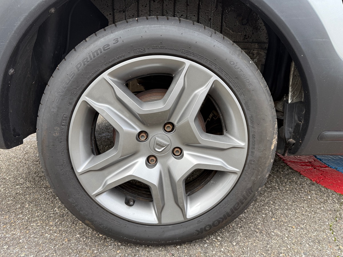 Dacia Lodgy 1.3 TCe FAP 130 cv Stepway, 5 places, Suivi Complet