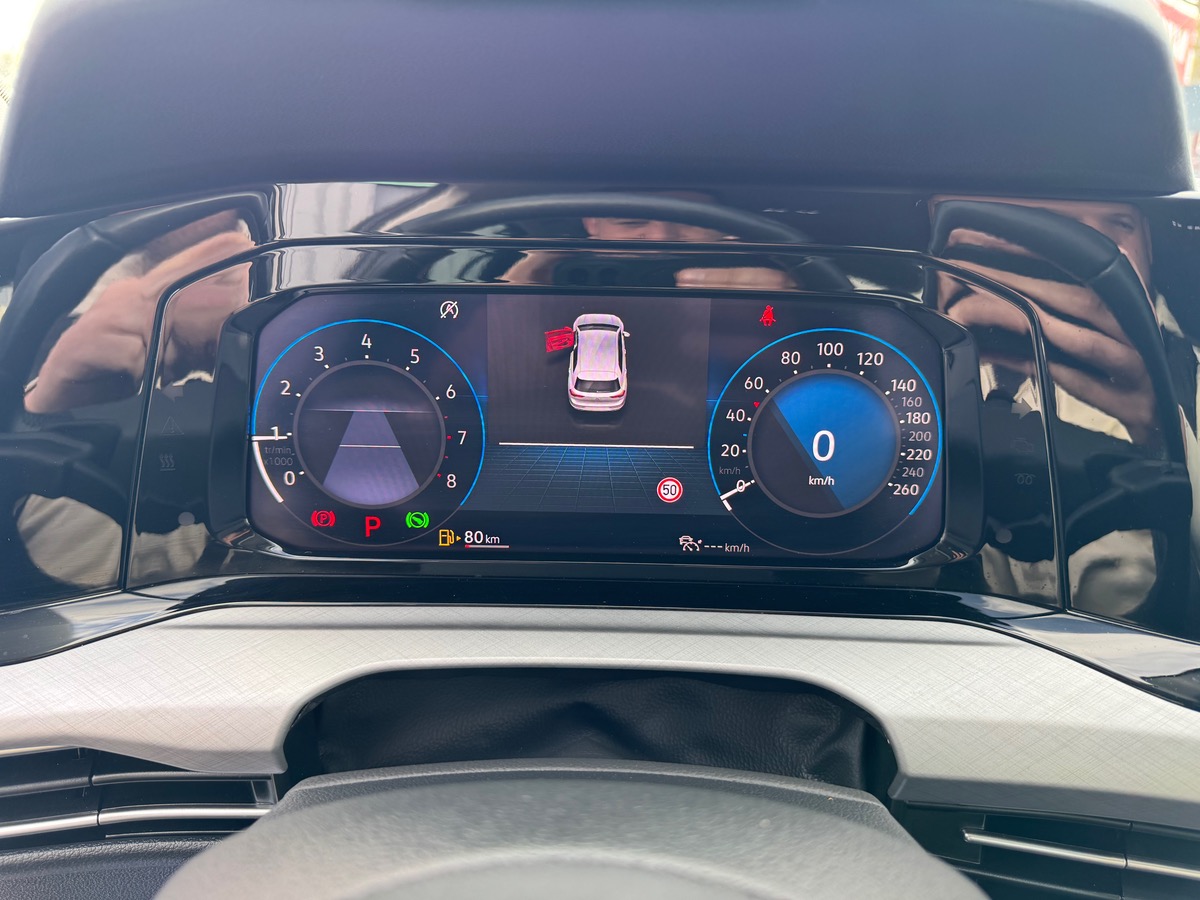 Volkswagen Golf 1.0 eTSI 110 DSG7 Life Business