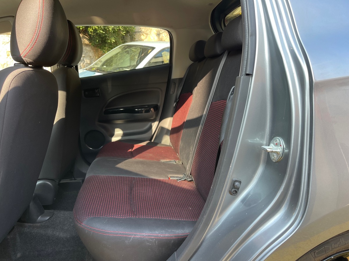 Mitsubishi SPACESTAR 1.2 i MIVEC 80 CV /  Phase 2 / CarPlay / Black Collection / 5 Portes
