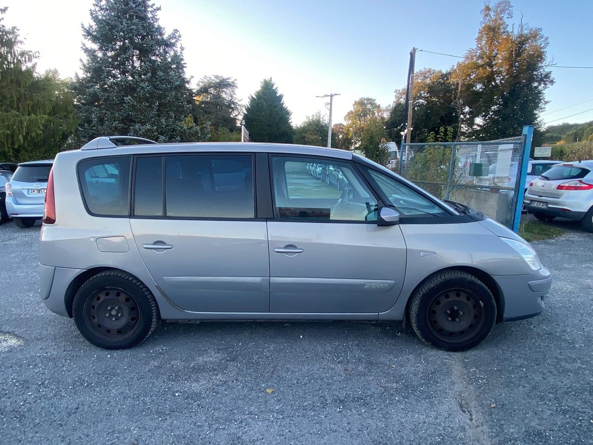 RENAULT Espace iv 2.0 dci 150cv 248170km 7 places 