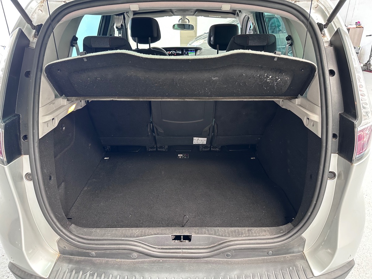 RENAULT Scenic III (3) 1.5 DCI 110 BOSE EDC