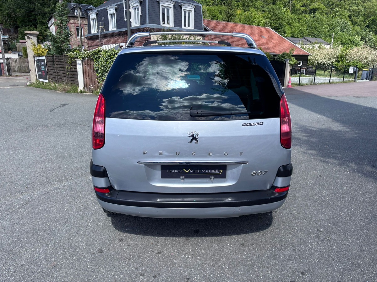 Peugeot 807 7 places 2.0 HDi 110 Confort - Distribution neuve - Garantie