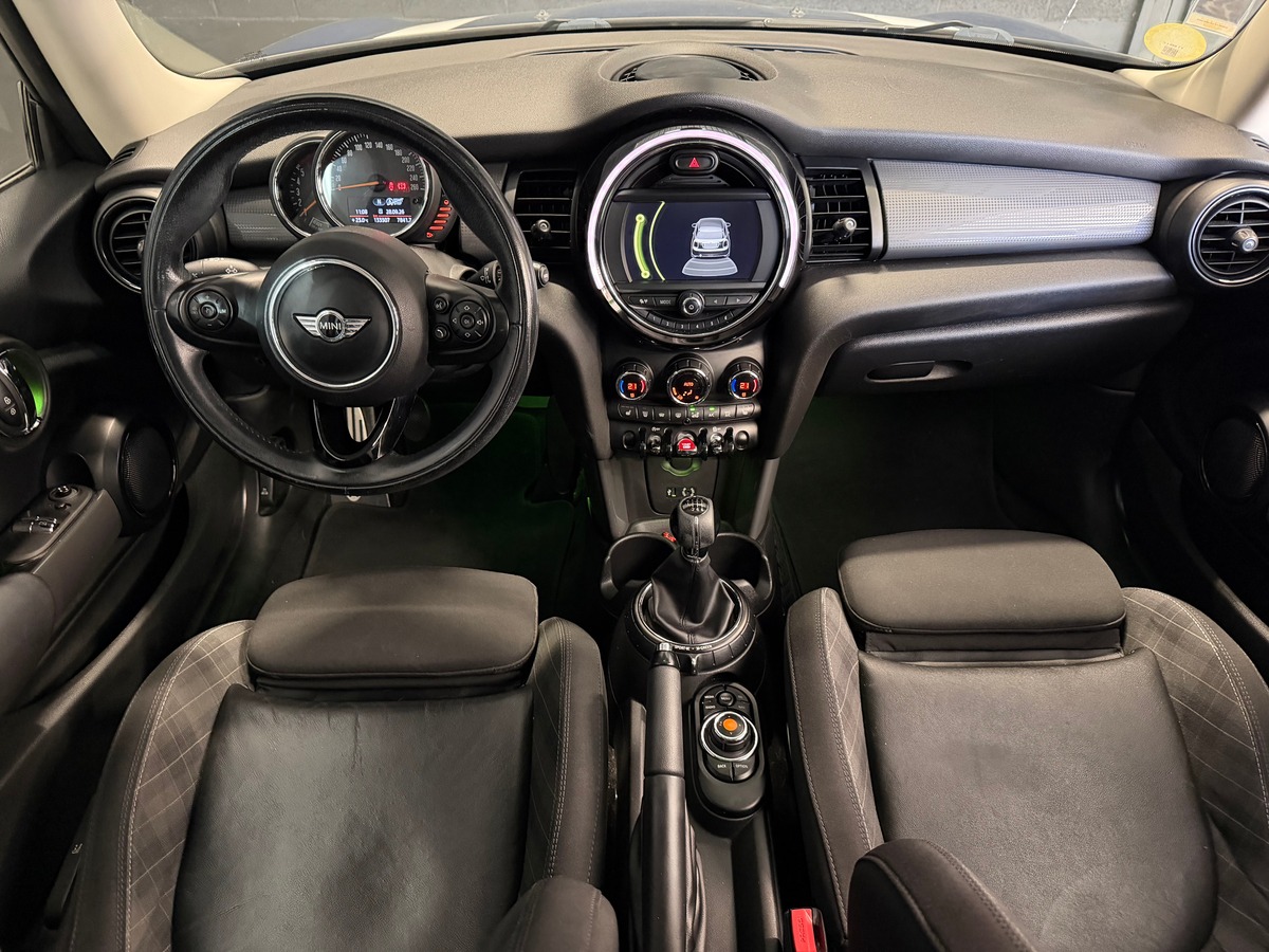 Mini Mini Cooper d 116CH Pack Chili