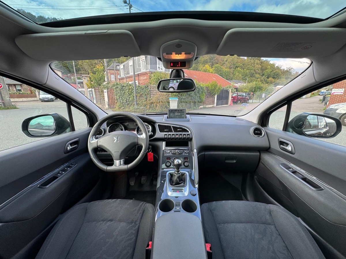 Peugeot 3008 1.6 HDi 115cv Allure - Attelage - Garantie