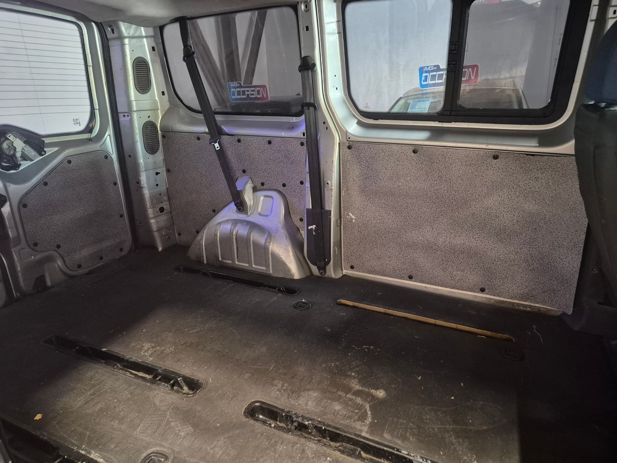 Fiat Scudo 2.0 JTD 122CV CONFORT MINI BUS 9 PLACES ( en prépa )