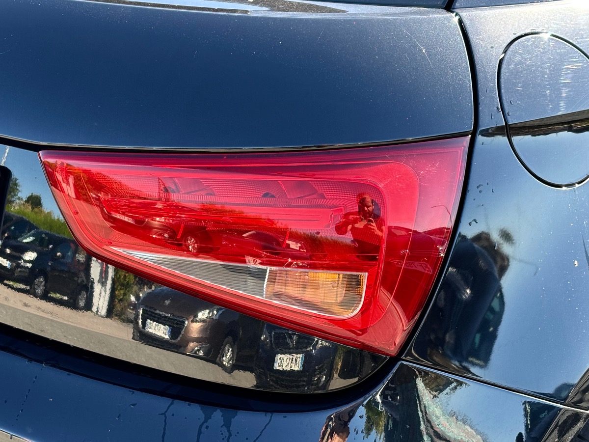 Audi A1 Ultra Ambiente 1.6 tdi 90 S Tronic 7