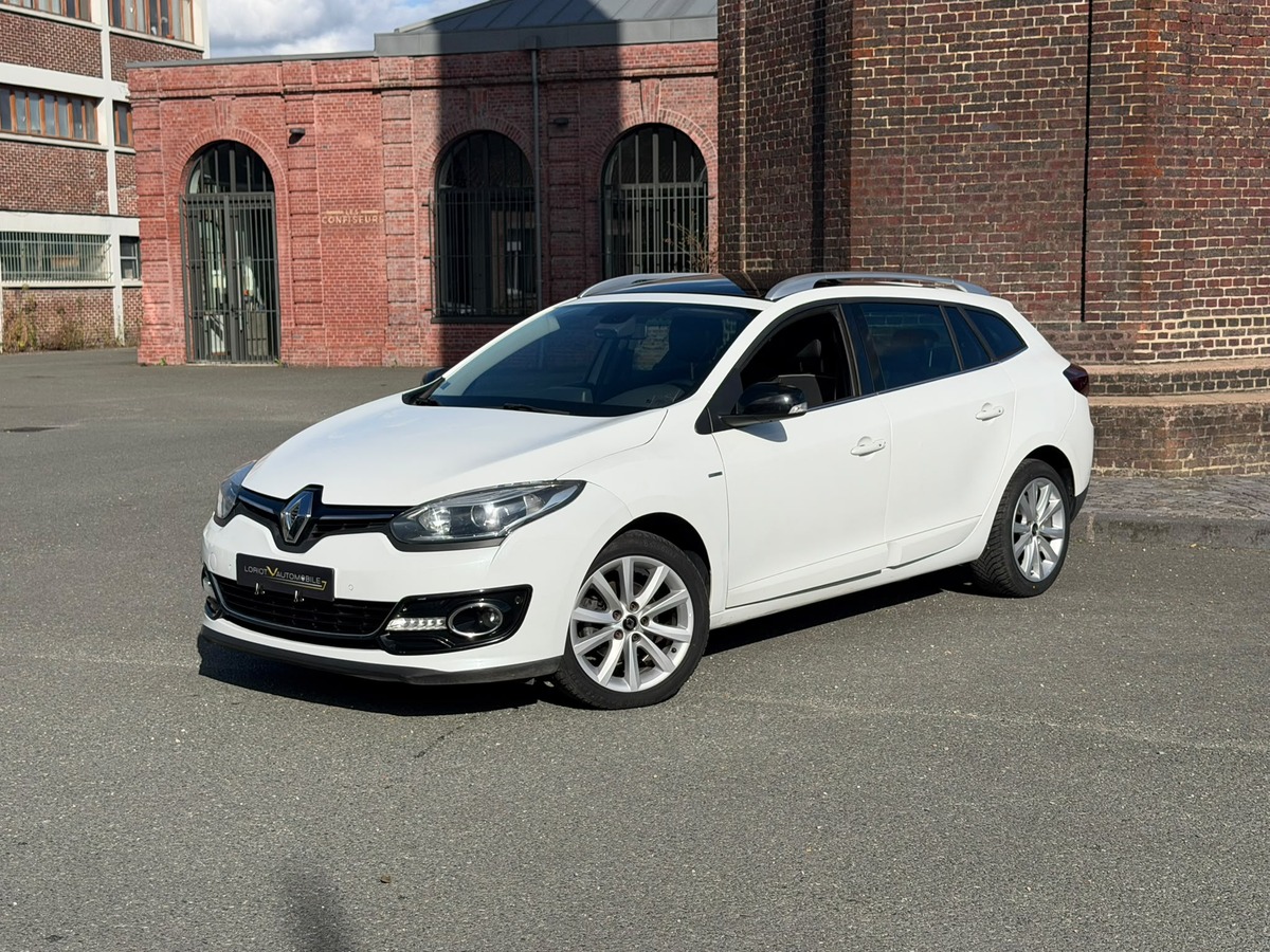 RENAULT Megane III Estate 1.5 dCi BOSE Edition-Crochet d'attelage - Distribution neuve- Garantie