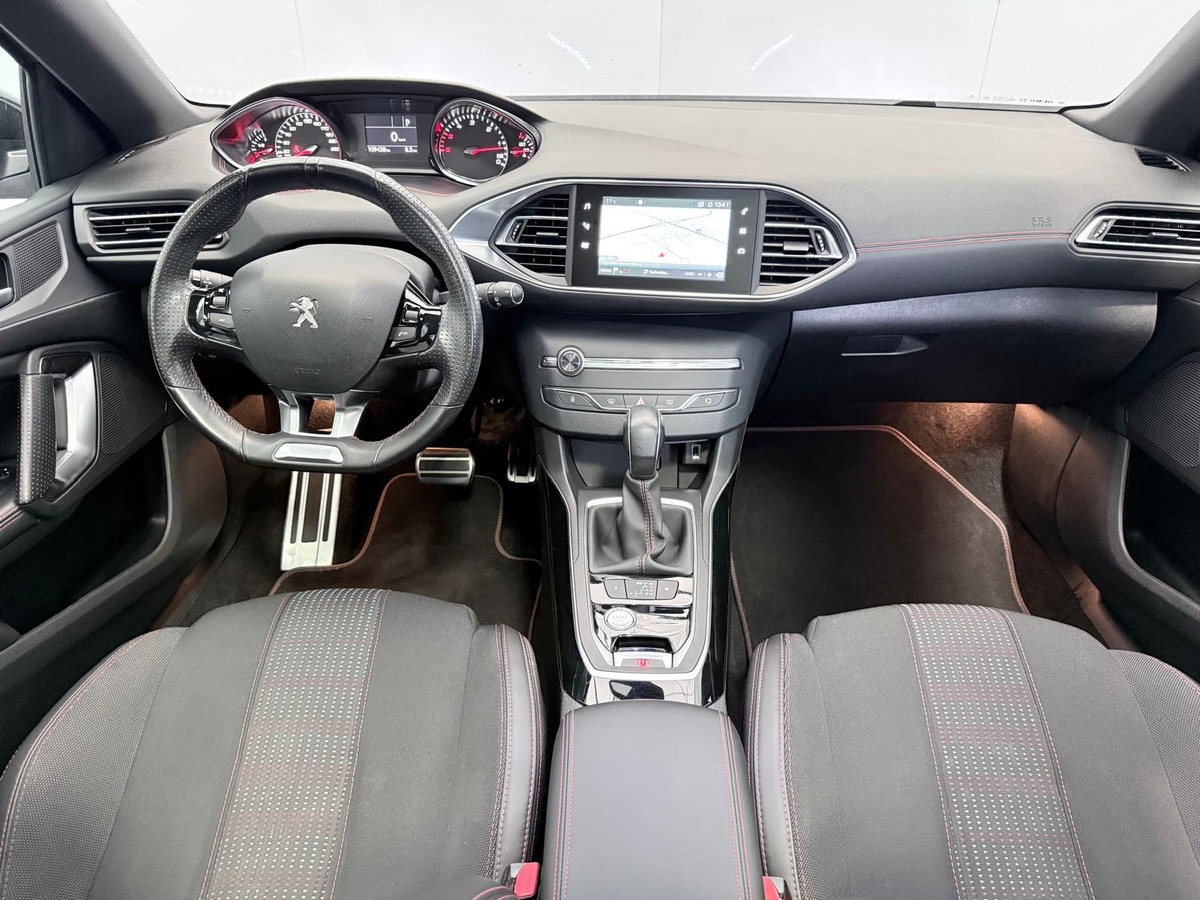 Peugeot 308 Eat6  1.6 Bluehdi 115 Gt line