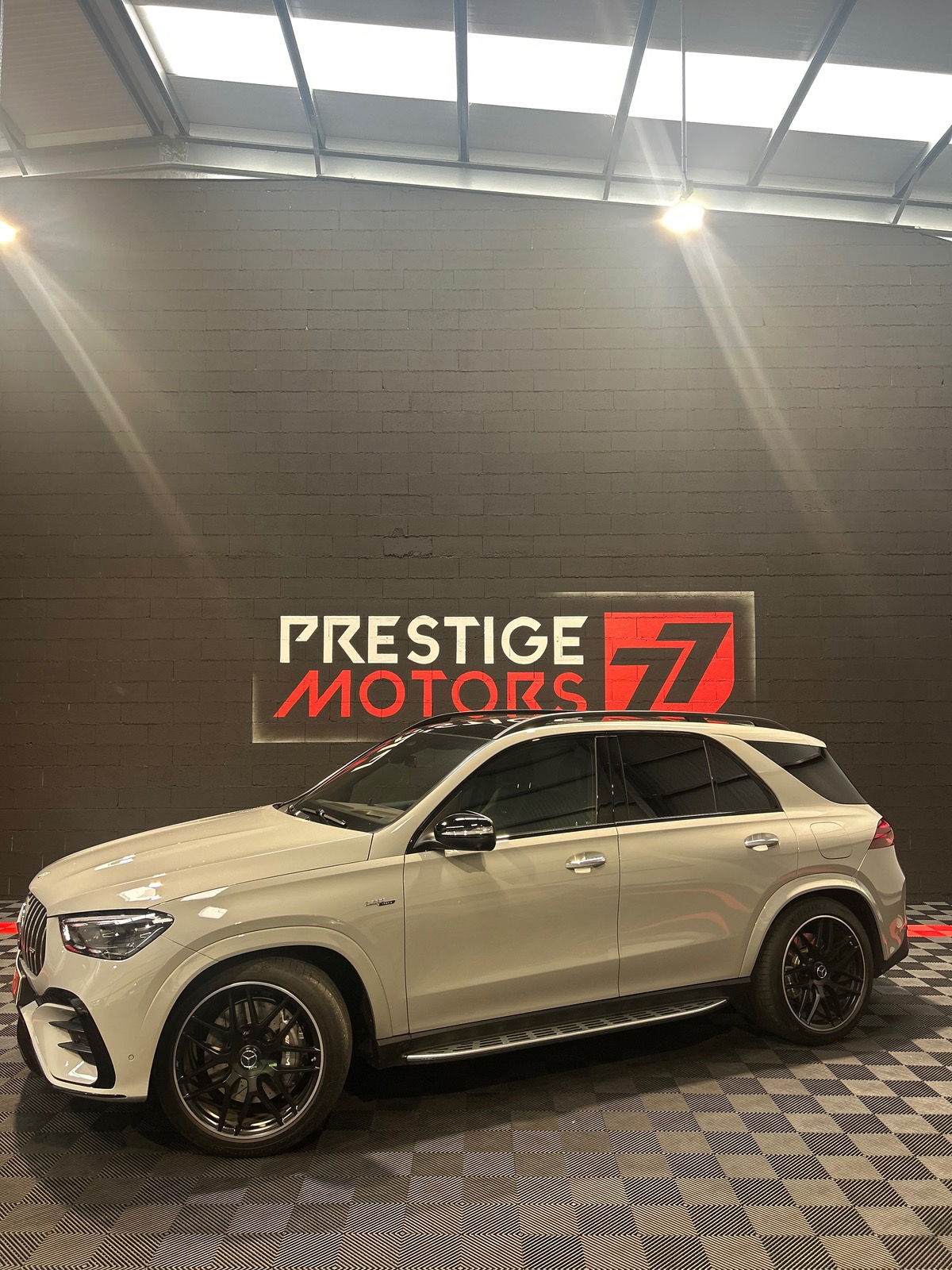 Mercedes Benz GLE 53 AMG / HYBRID / 4MATIC+ / 9G-TRONIC