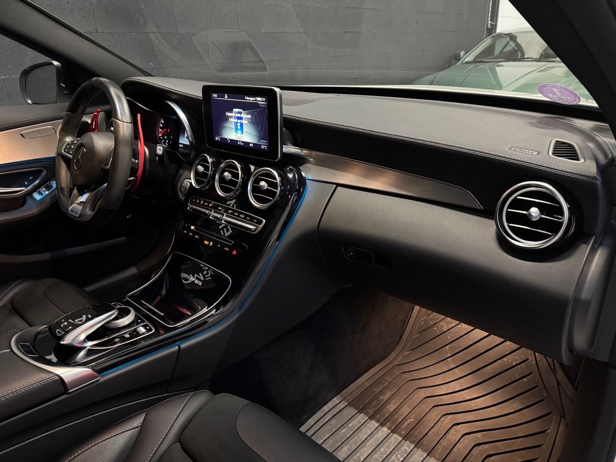 Mercedes-Benz Classe C 63S AMG SPEEDSHIFT V8 510CH