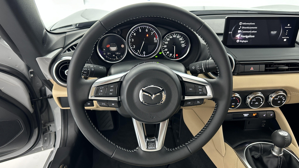 Mazda MX-5 ROADSTER