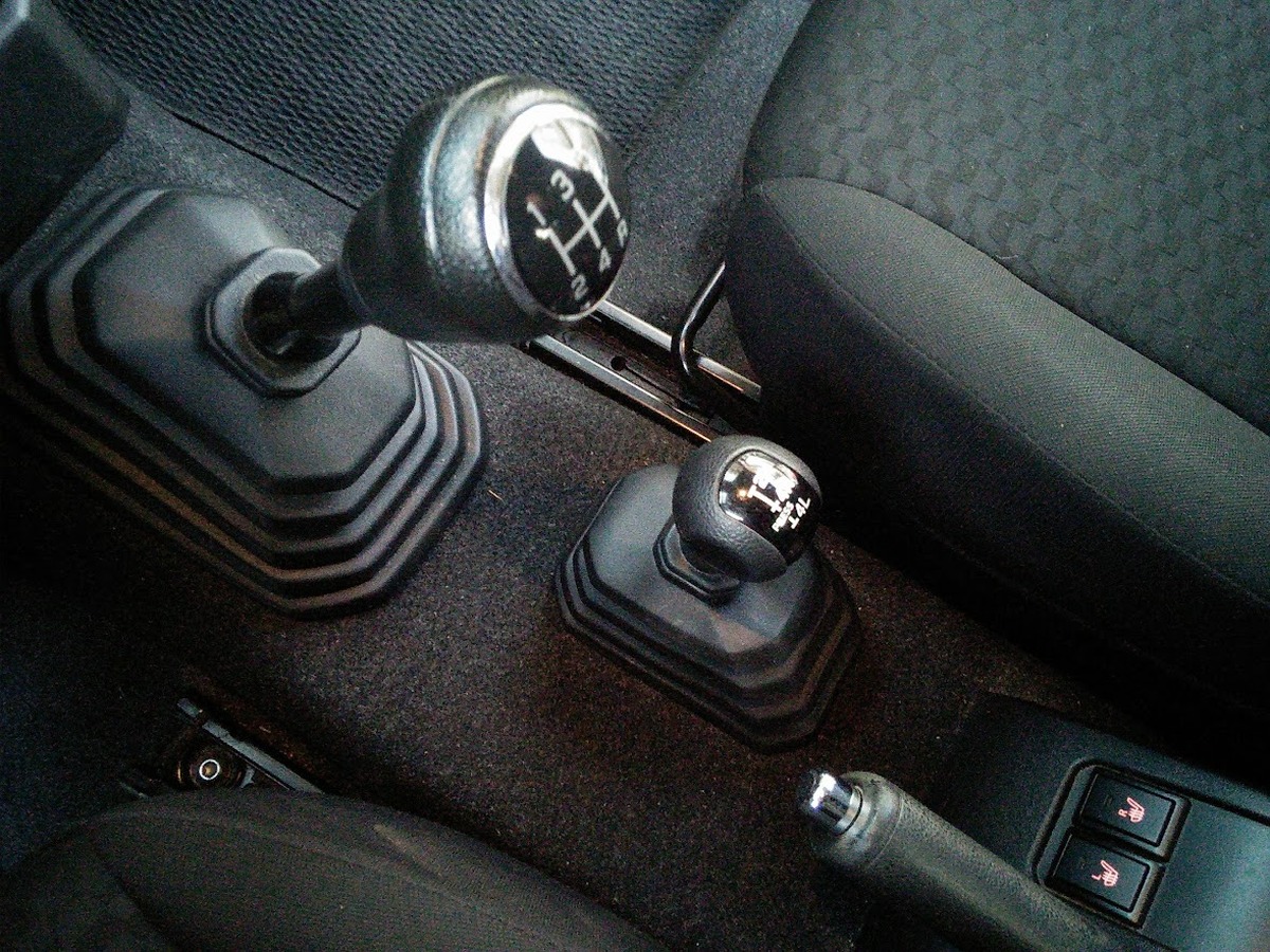 Suzuki Jimny 2 AllGrip 1.5 VVT 102 16V 4WD PACK 4 PLACES