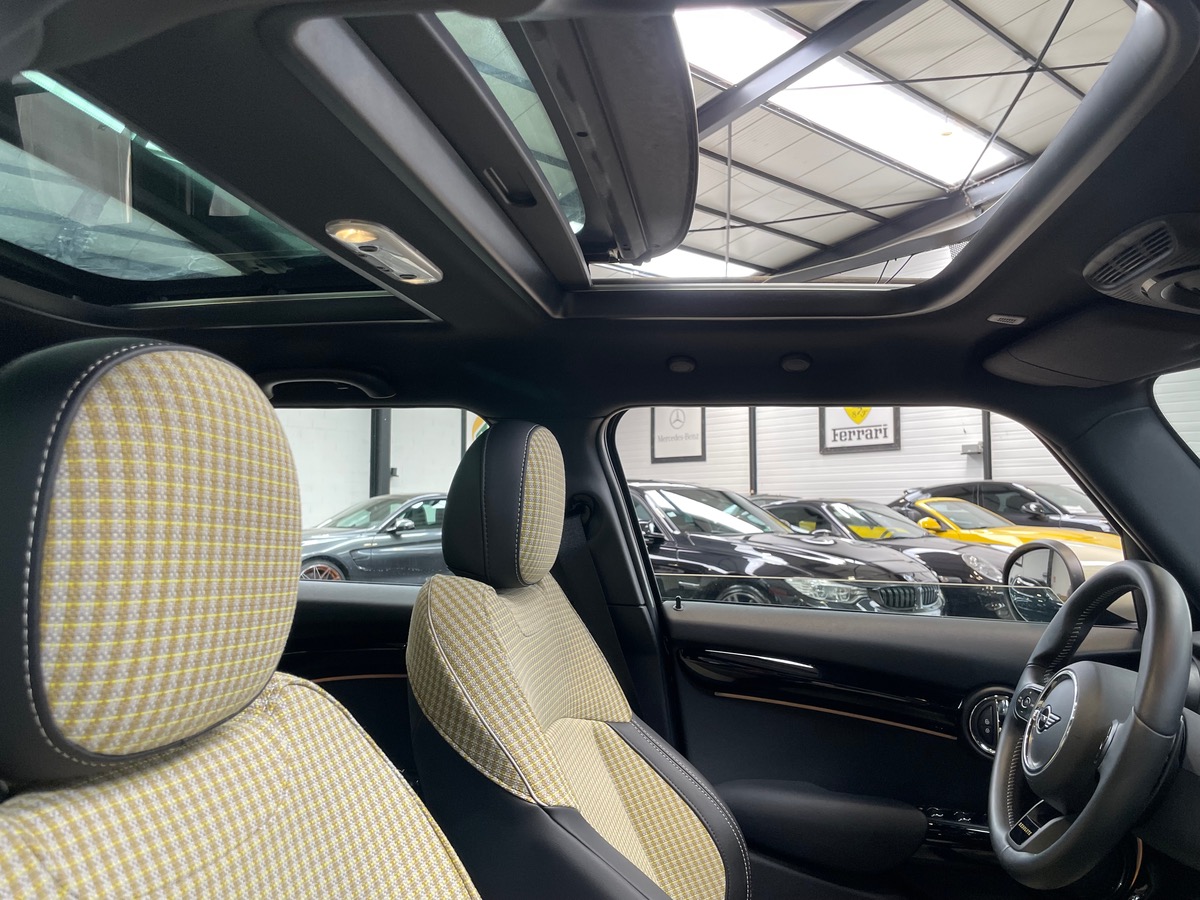 Mini Cooper S 5 PORTES 2.0 i DKG7 178 - TOIT OUVRANT/CARPLAY/SIEGES CHAUFFANTS - GARANTIE 2027