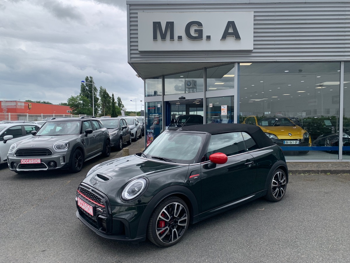 Mini Cooper JCW 231 CHEVAUX | Dernier entretien MINI le 05/05/2025 à 25305 kilomètres
