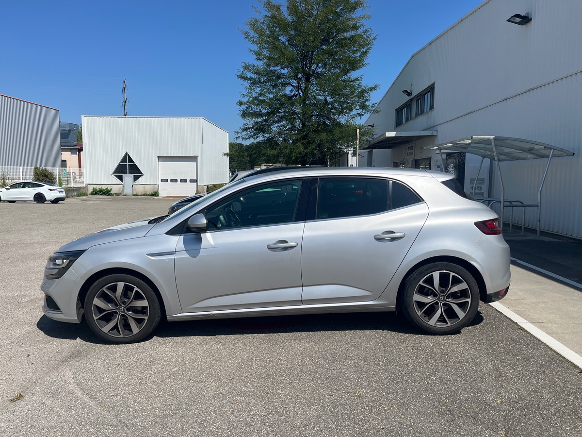 RENAULT Megane IV 1.6 DCI 130 ENERGY INTENS, Caméra de recul, GPS, R-LINK 2