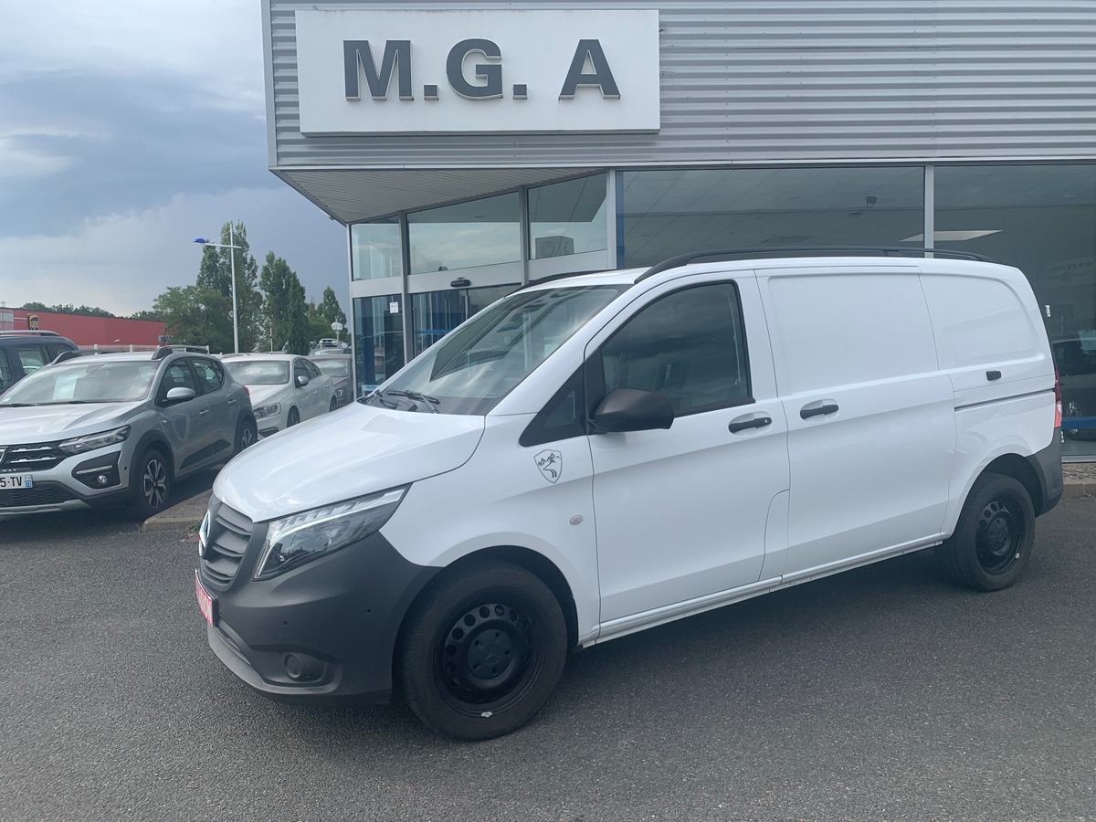Mercedes-Benz Vito Fg 163 | Compact | TVA Récupérable | 4X4 | Apple car Play | Caméra recul | Attelage