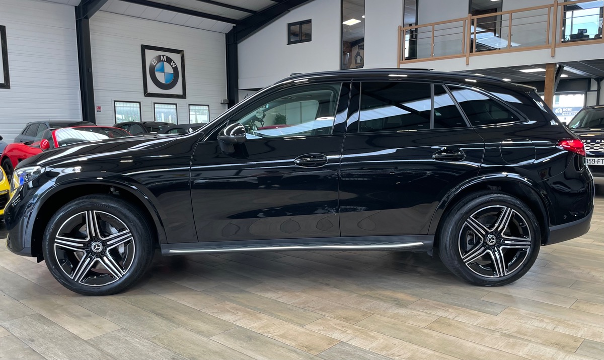 Mercedes Benz GLC 300E EQ POWER 4MATIC 9G-TRONIC - AMG LINE - ENTRETIEN CONSTRUCTEUR - 1ERE MAIN