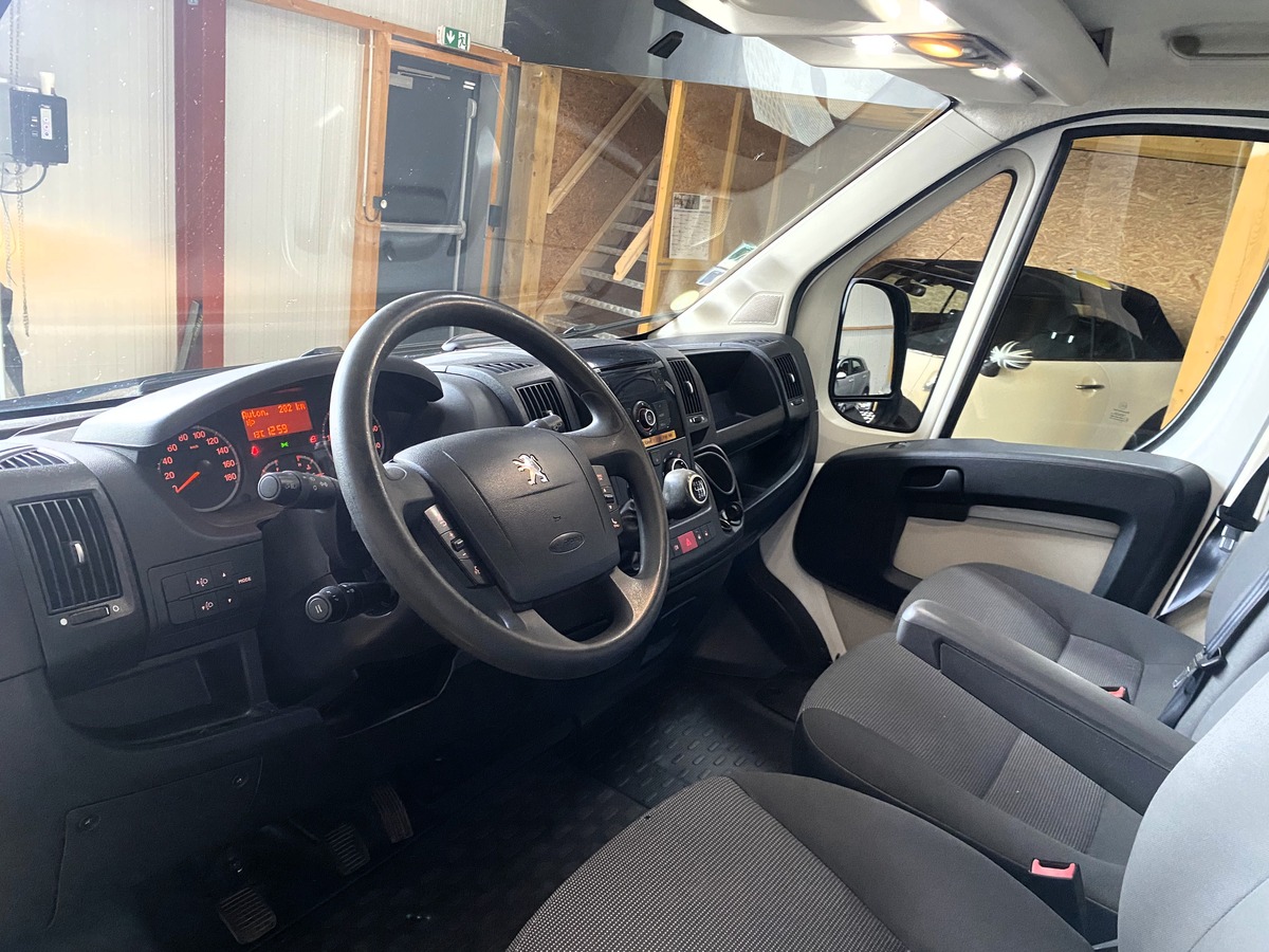 Peugeot Boxer 2.2 hdi 110 ch