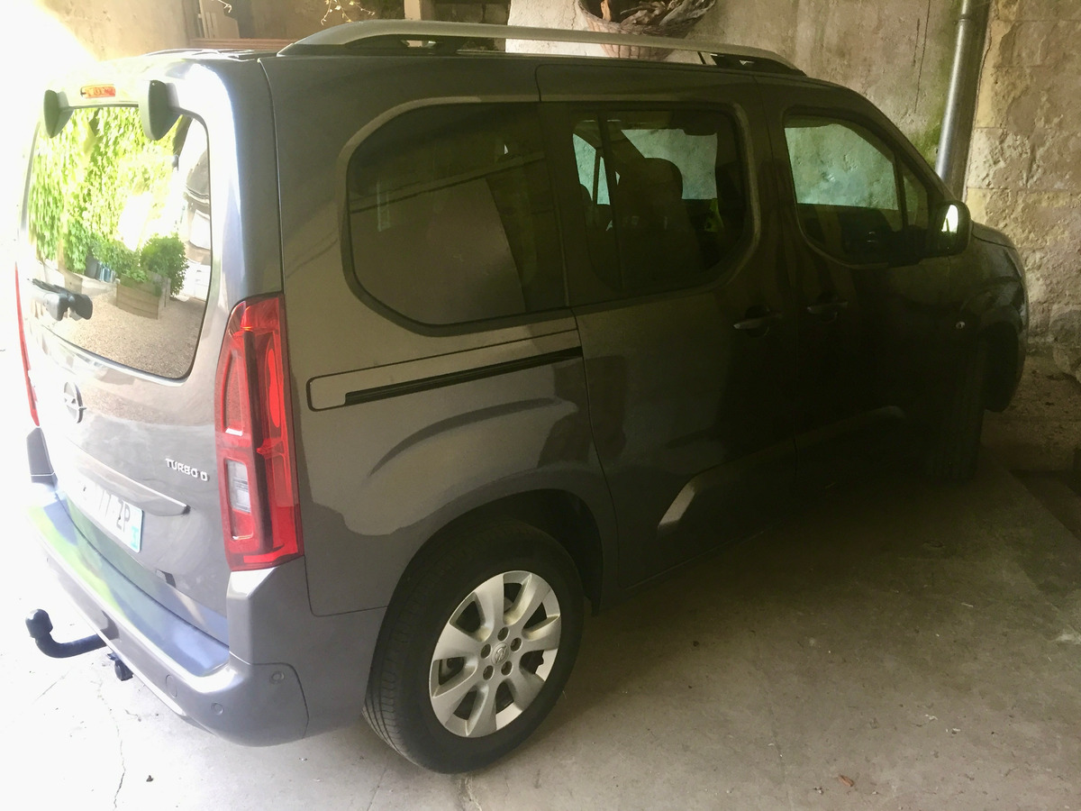 Opel Combo Life 100 ch | Innovation | Attelage | Caméra Recul | Jantes alu | 5 Places | 1iére main